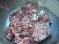 牛肉胡萝卜饺子做法图解2)