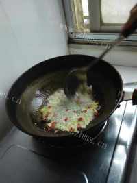 美味的爆炒花蛤做法图解2)