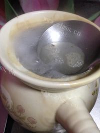 美味的骨汤冬瓜丸子煲做法图解7)