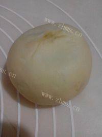 自制牛奶豆沙包做法图解10)