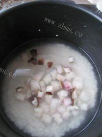 美味早餐山药萝卜粥做法图解6)