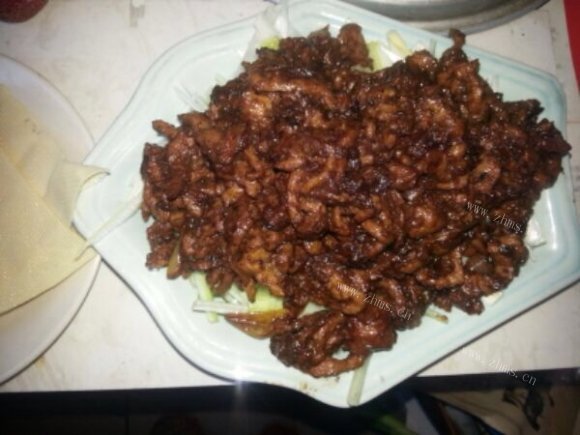 诱人的京酱肉丝