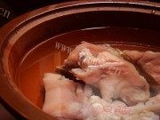 家常菜手撕猪手做法图解4)
