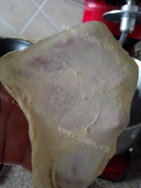 自制葡萄干小餐包做法图解3)