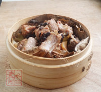 色泽鲜亮的豆豉蒸排骨
