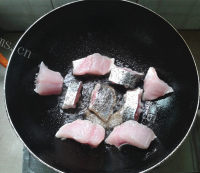 回味无穷的酸菜鱼的做法图解七