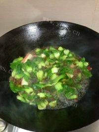 自制水煮肉片做法图解4)
