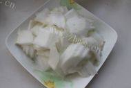 家庭版酸辣大白菜做法图解2)