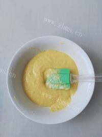 鲜美可口的戚风蛋糕做法图解5)