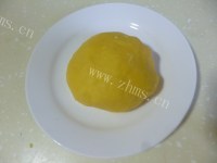 美味的蛋黄阿拉棒做法图解5)