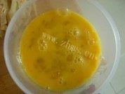 色味俱全的西红柿鸡蛋炒饼做法图解3)