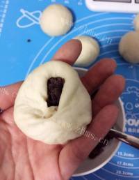 自制牛奶豆沙包做法图解5)
