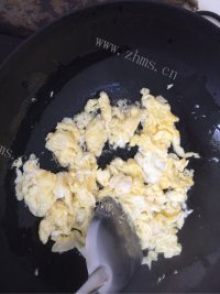 特下饭的西红柿鸡蛋炒面做法图解11)