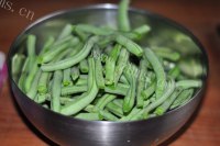 美味的非油炸版干煸豆角做法图解3)