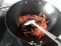 家常菜蘑菇炒肉做法图解3)
