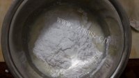口感饱满的红豆冰皮月饼做法图解2)