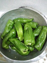 好吃的青椒炒肉做法图解1)