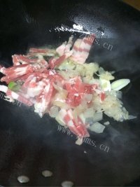 美味杏鲍菇打卤面做法图解4)