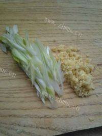 家常菜炝莲菜做法图解2)