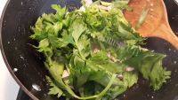 家常菜芹菜肉片做法图解10)