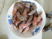 秀色可餐的油炸大虾做法图解1)