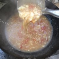 香喷喷的西红柿鸡蛋疙瘩汤的做法图解九