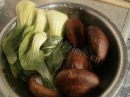 家常菜香菇扒油菜做法图解1)