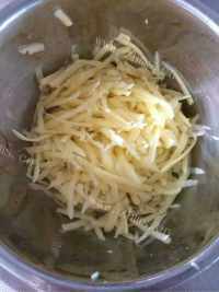 自制土豆饼做法图解1)