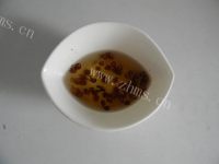 美味的门钉肉饼做法图解5)