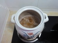 营养丰富的桃胶香蕉牛奶做法图解5)