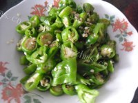 好吃的黑豆豉炒尖椒做法图解2)