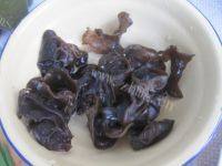 家常菜西兰花拌木耳做法图解2)