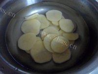 常吃不腻的煎土豆饼做法图解3)