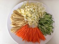 家常菜凉拌白菜心做法图解1)