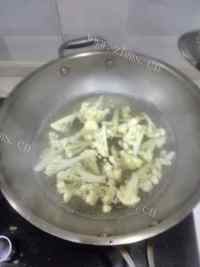 花菜炒香菇做法图解5)