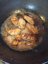色香味俱全的可乐鸡翅做法图解7)