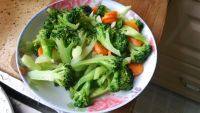 色味俱全的蒜泥西兰花