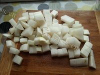 美味佳肴般的牛肉炖萝卜做法图解4)