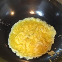 好吃的尖椒炒鸡蛋做法图解4)