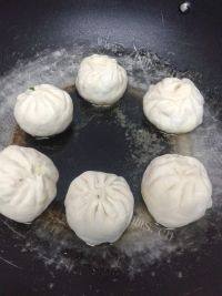 回味无穷的生煎包做法图解11)