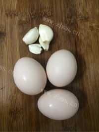 家常菜韭黄炒鸡蛋做法图解2)