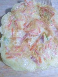 饱满的胡萝卜蛋饼