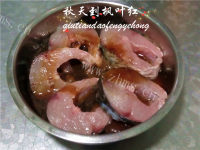 特色菜秘制熏鱼做法图解6)