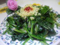 诱人的姜汁菠菜