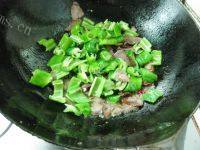 家常菜回锅牛肉做法图解4)
