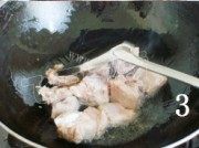 美味的香菇排骨煲做法图解3)