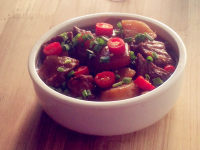 家常菜土豆烧牛腩