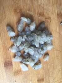 美味的三鲜韭菜盒子做法图解5)