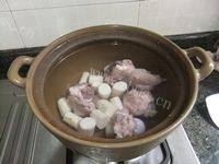 美味的山药大骨汤做法图解5)