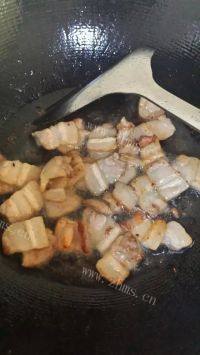 家常菜莴笋炒肉做法图解4)